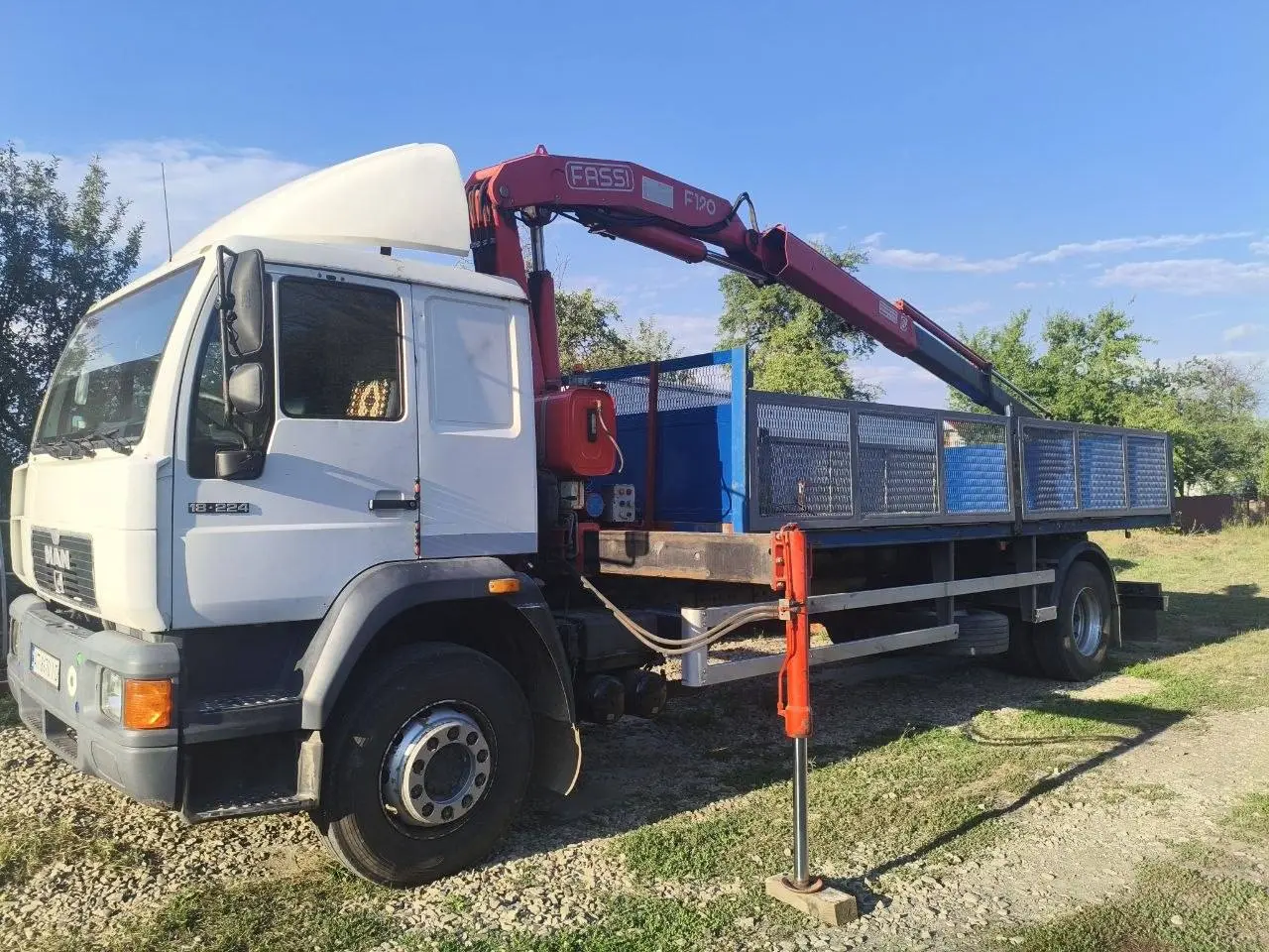 MAN з маніпулятором Fassi